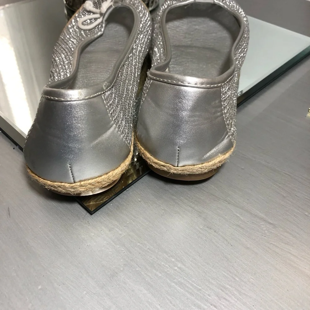 PATRIZIA WOMENS  ESPADRILLE..